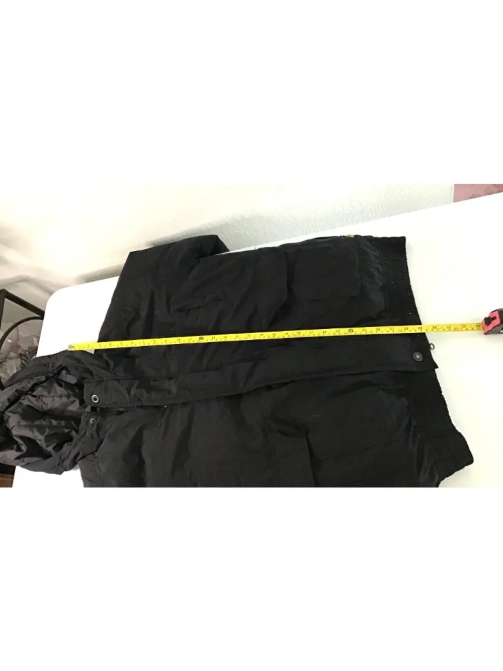 DC- MENS BLACK ULTRA WARM POCKETS ZIPUP PUFFER JACKET SIZE MEDIUM